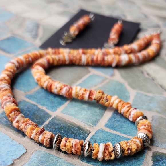 Sterling Silver Spiny Oyster Beaded Necklace SET - Picture 7 of 14